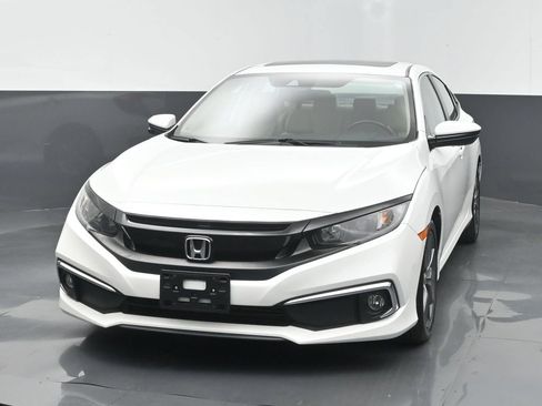 Used 2019 Honda Civic EX image 2