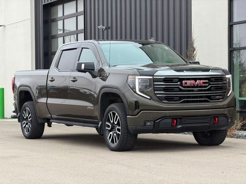Used 2024 GMC Sierra 1500 AT4 w/ Technology Package image 3