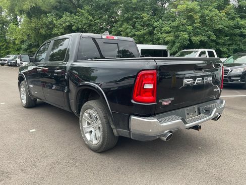 Used 2025 RAM 1500 Big Horn AWD/4WD image 3