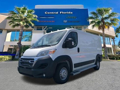 Used 2025 RAM ProMaster 2500 w/ U-Haul Equipment Group FWD image 9