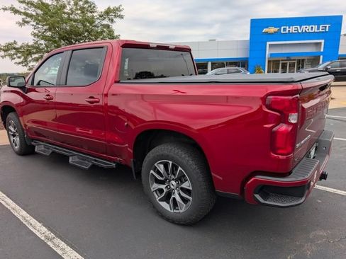 Used 2023 Chevrolet Silverado 1500 RST AWD/4WD image 2