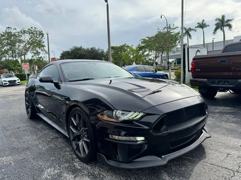 Used 2020 Ford Mustang GT w/ Equipment Group 301A RWD image 2