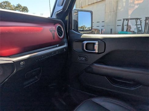 Used 2020 Jeep Wrangler Unlimited Rubicon w/ Dual Top Group image 29