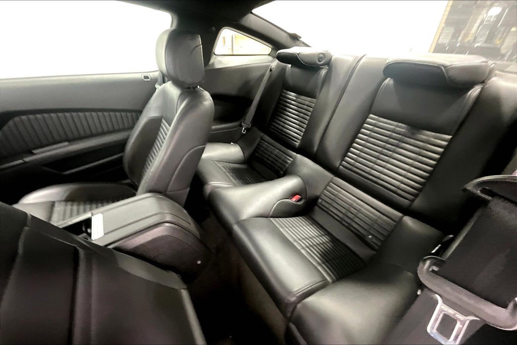 Used 2013 Ford Mustang Shelby GT500 RWD image 23