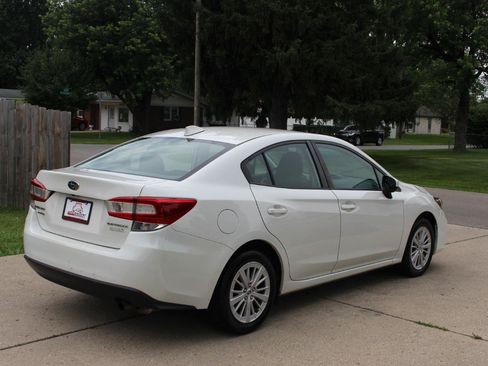 Used 2017 Subaru Impreza 2.0i Premium AWD/4WD image 10