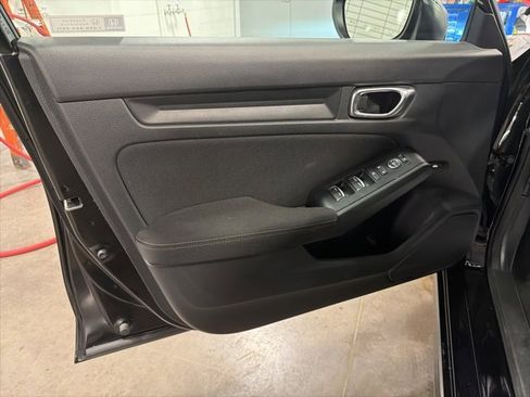 Used 2023 Honda Civic Sport image 7