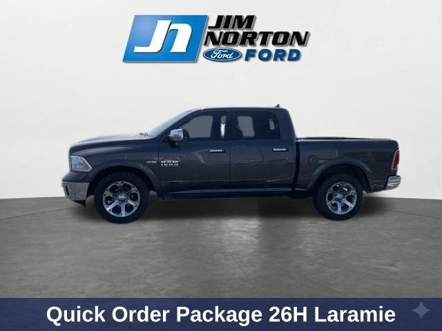 Used 2017 RAM 1500 Laramie w/ Convenience Group AWD/4WD image 4