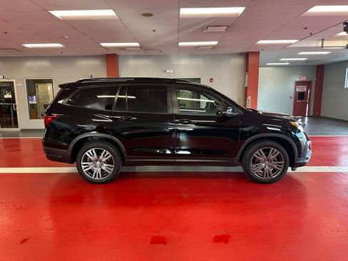 Used 2022 Honda Pilot Sport image 3