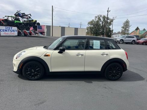 Used 2018 MINI Cooper 4-Door Hardtop FWD image 7