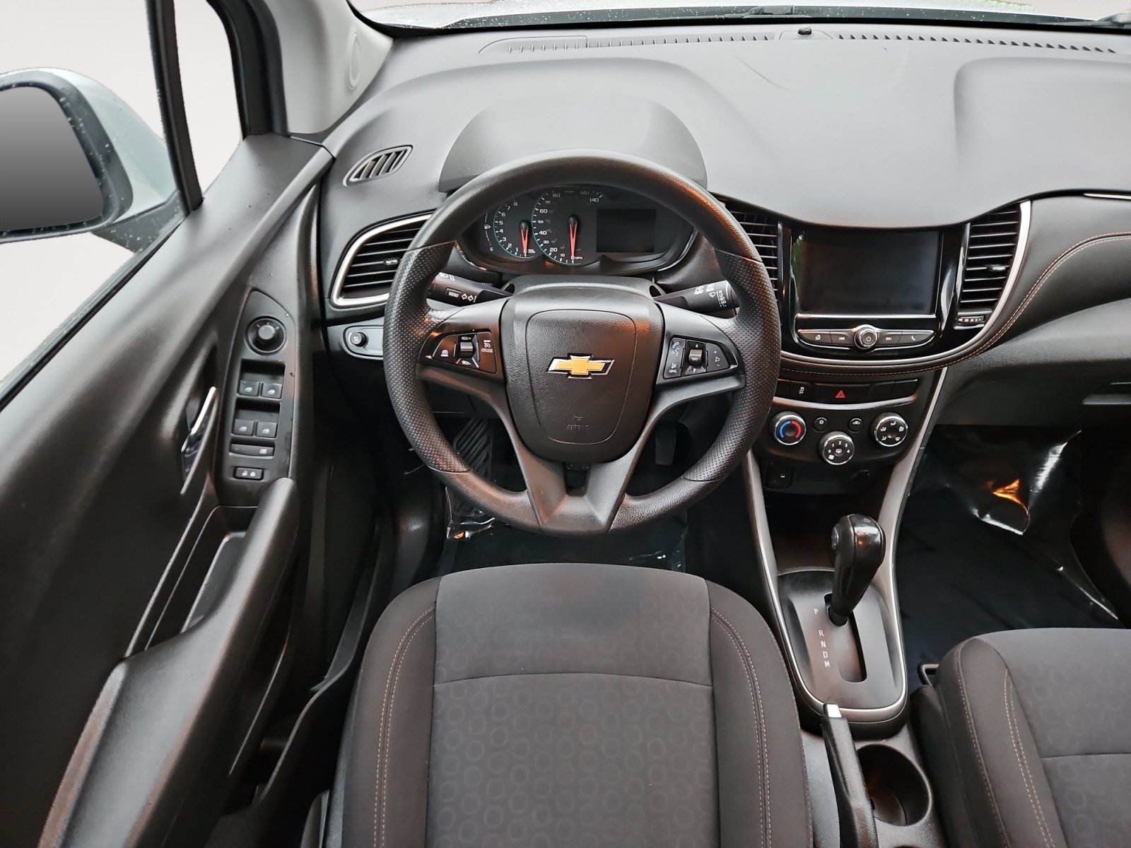 Used 2020 Chevrolet Trax LS w/ Tint and Cruise Package FWD image 10