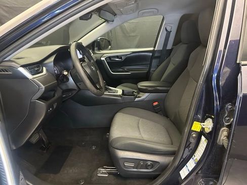 Used 2021 Toyota RAV4 XLE AWD/4WD image 20