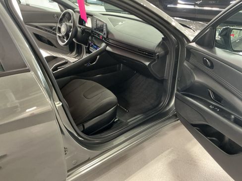Certified 2026 Hyundai Elantra Sport FWD image 15
