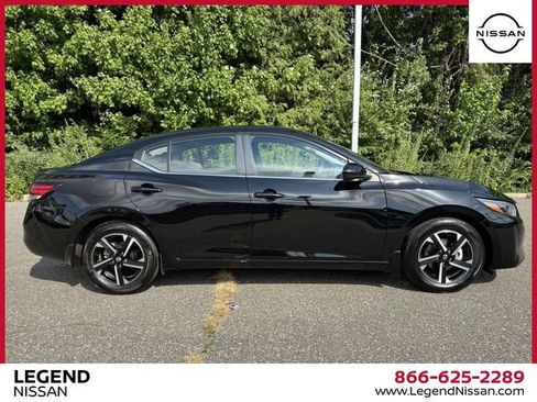 Used 2025 Nissan Sentra SV w/ All-Weather Package FWD image 5