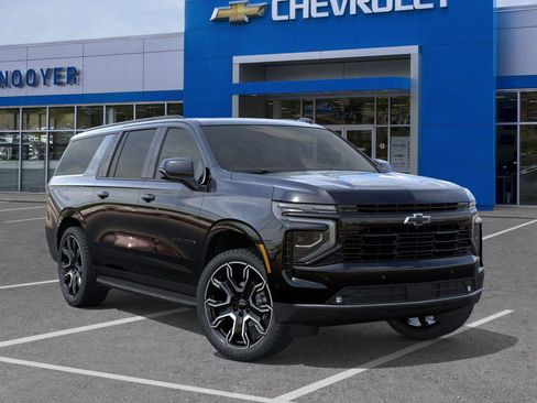 New 2026 Chevrolet Suburban RST w/ RST Capability Package AWD/4WD image 7
