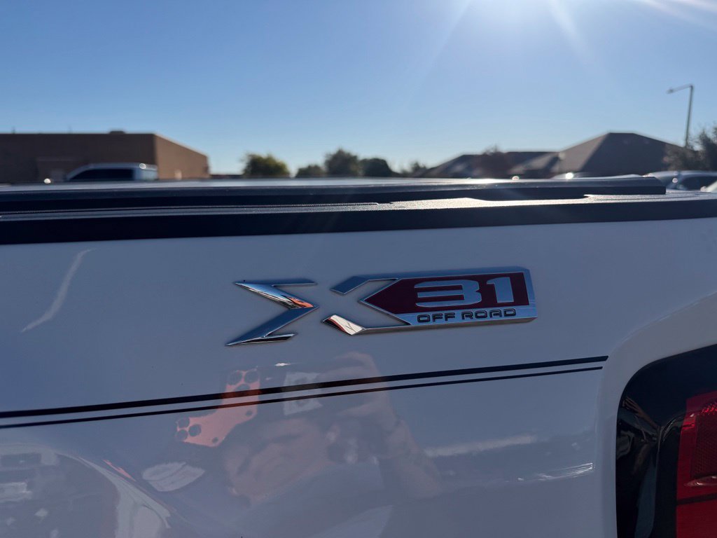 Used 2021 GMC Sierra 2500 SLT w/ X31 Off-Road Package AWD/4WD image 19