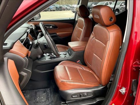 Used 2020 Chevrolet Traverse High Country w/ LPO, Floor Liner Package image 25