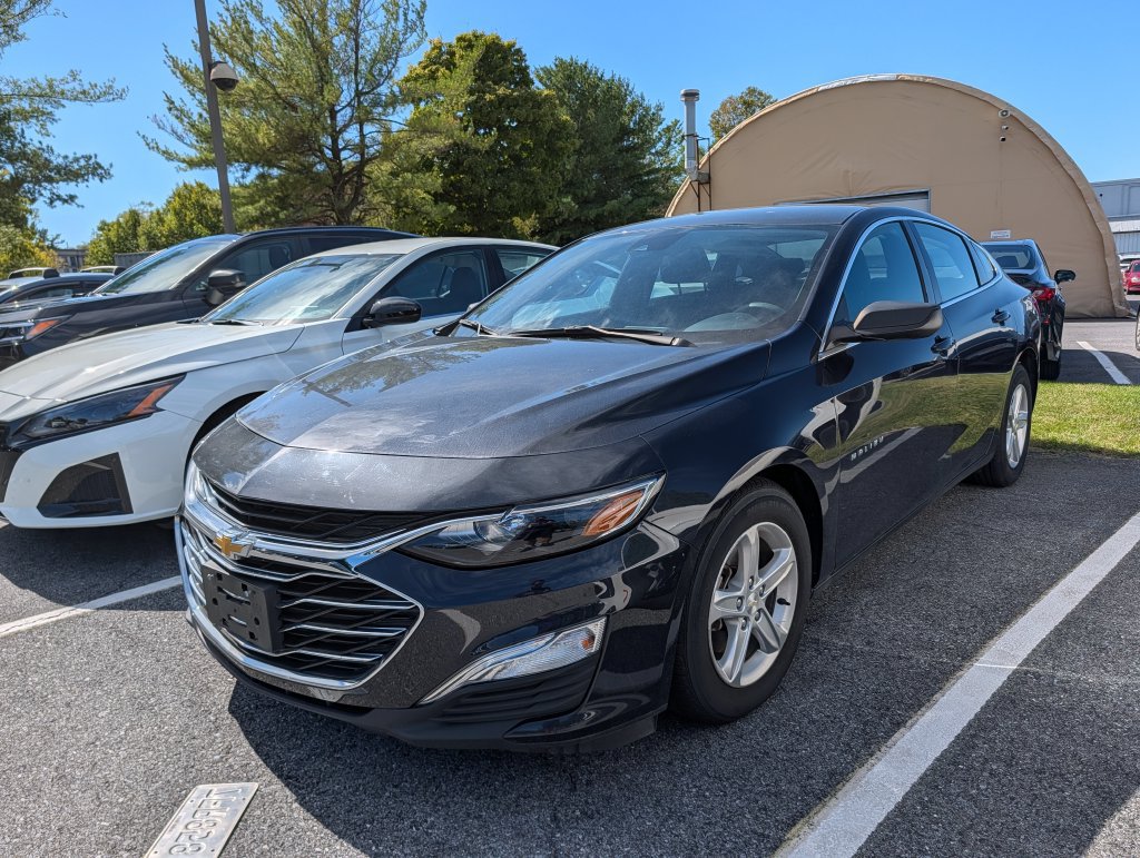 Used 2023 Chevrolet Malibu LS FWD image 3