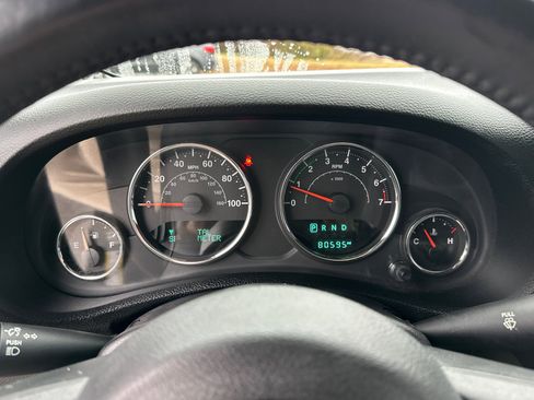 Used 2016 Jeep Wrangler Unlimited Sport w/ Connectivity Group image 28