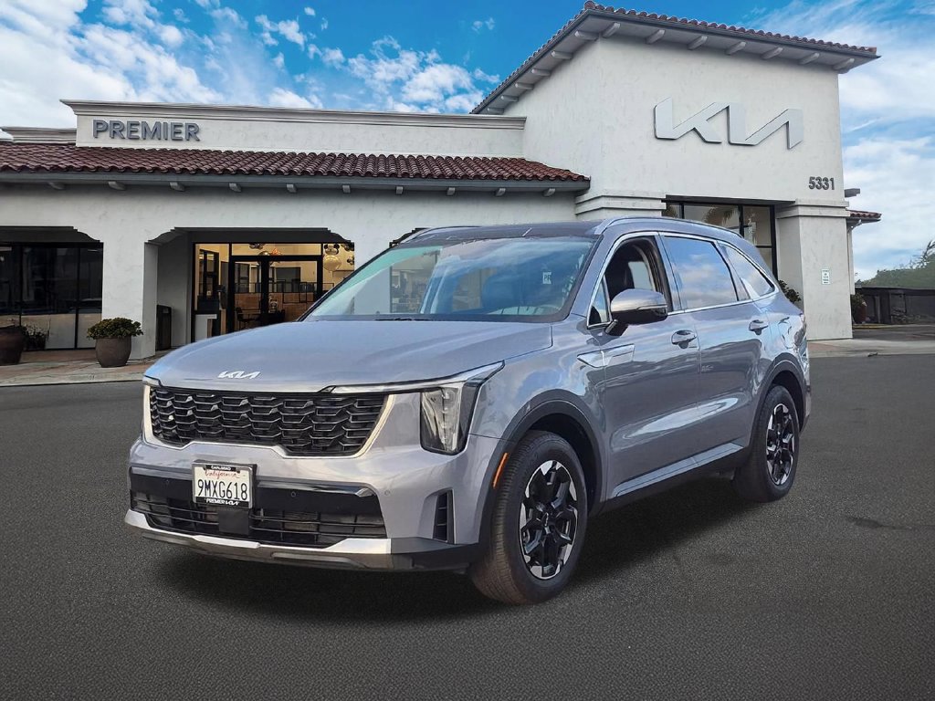 Certified 2024 Kia Sorento S w/ Panoramic Sunroof Package FWD image 4