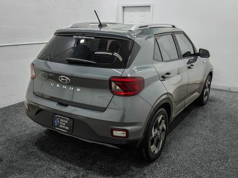 Used 2023 Hyundai Venue SEL image 8