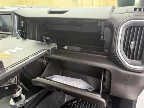 Used 2023 Chevrolet Silverado 2500 LT w/ Convenience Package AWD/4WD image 11