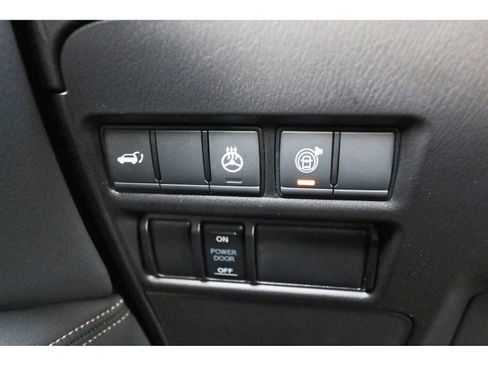 Used 2024 Nissan Armada Platinum w/ Captain's Chairs Package image 20