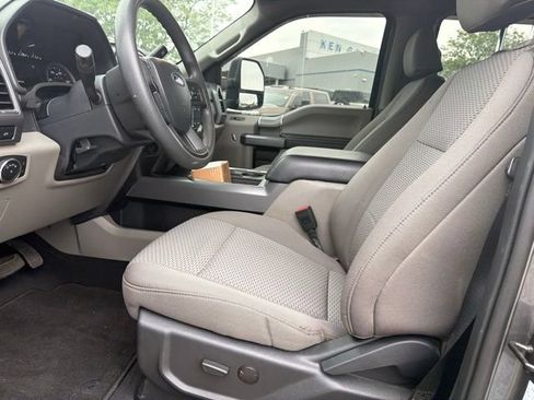 Used 2022 Ford F250 XLT w/ XLT Premium Package AWD/4WD image 14