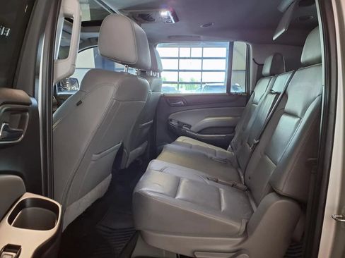Used 2017 Chevrolet Suburban LT AWD/4WD image 17