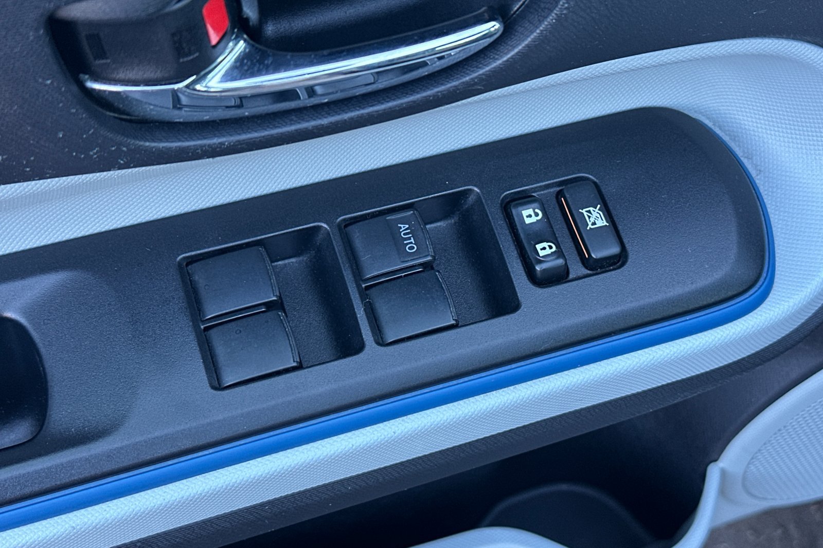 Used 2012 Toyota Prius C Three FWD image 14