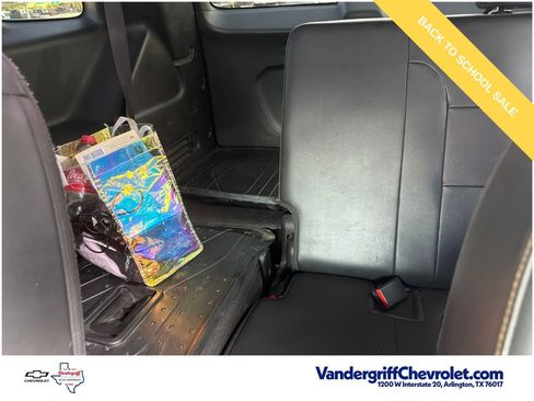 Used 2021 Chevrolet Traverse Premier w/ Redline Edition FWD image 19