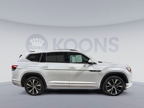 Used 2024 Volkswagen Atlas SEL Premium R-Line AWD/4WD image 8