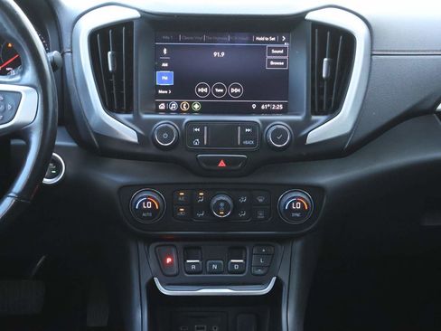 Used 2021 GMC Terrain SLT image 15