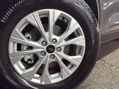 Certified 2025 Ford Escape Active image 9