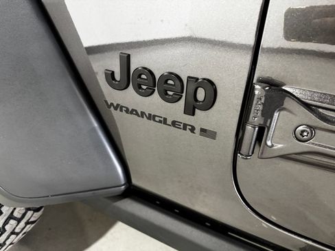 Used 2025 Jeep Wrangler Unlimited Sport AWD/4WD image 32