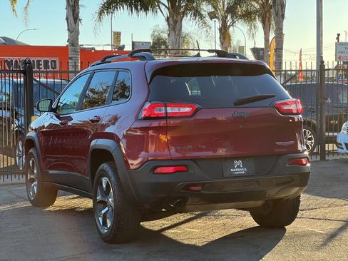 Used 2015 Jeep Cherokee Trailhawk w/ Leather Interior Group image 6