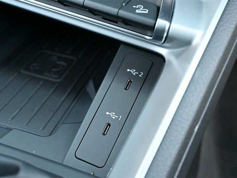 Certified 2025 Audi Q3 2.0T Premium w/ Convenience Package image 14