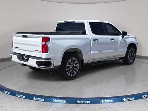 Used 2019 Chevrolet Silverado 1500 Custom w/ Infotainment Package RWD image 6