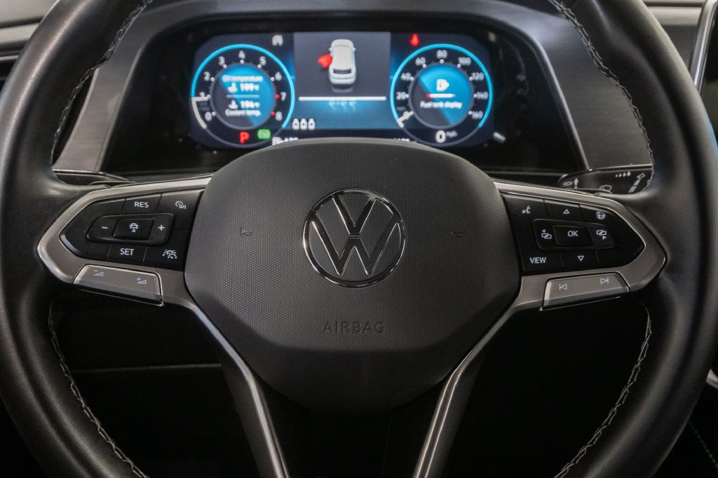 Used 2025 Volkswagen Atlas Cross Sport SE AWD/4WD image 14