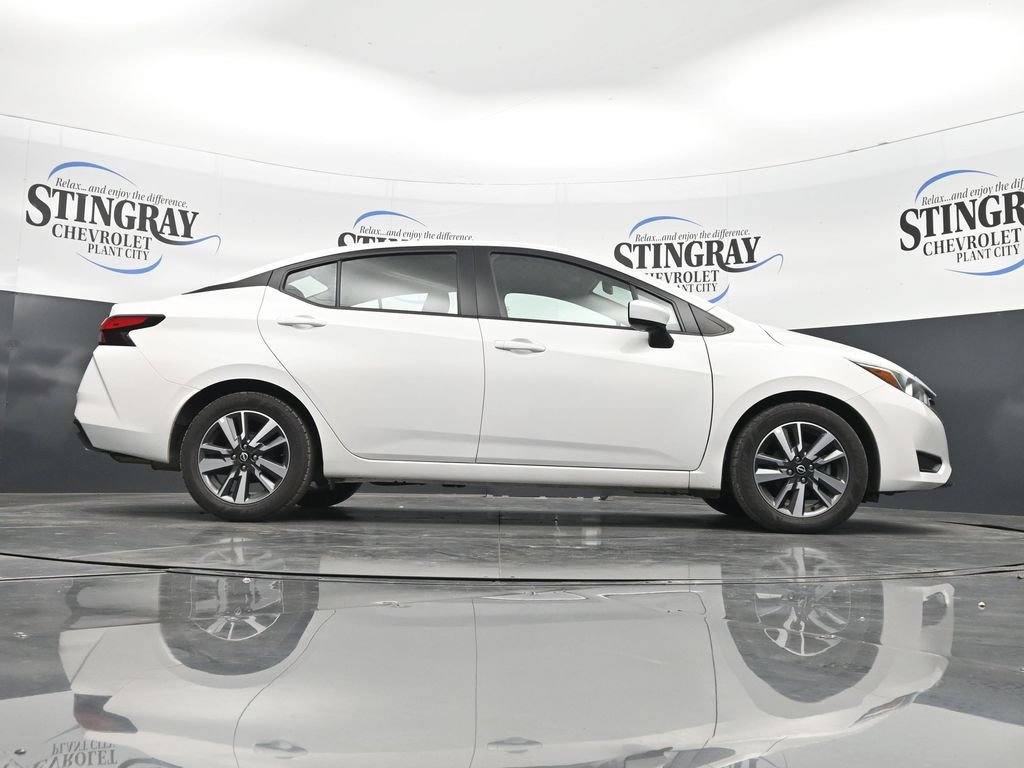 Used 2024 Nissan Versa SV FWD image 33