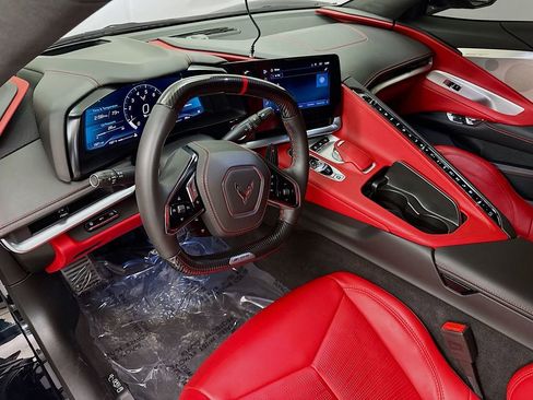 Used 2025 Chevrolet Corvette Z06 RWD image 10