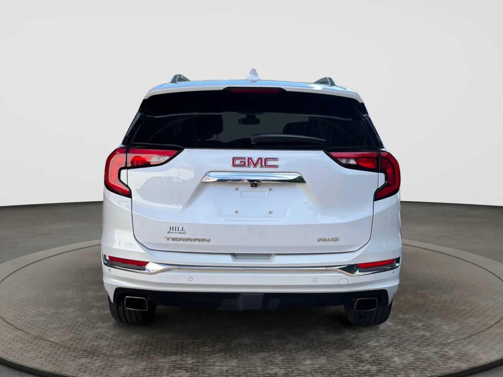 Used 2020 GMC Terrain Denali w/ Denali Premium Package AWD/4WD image 9