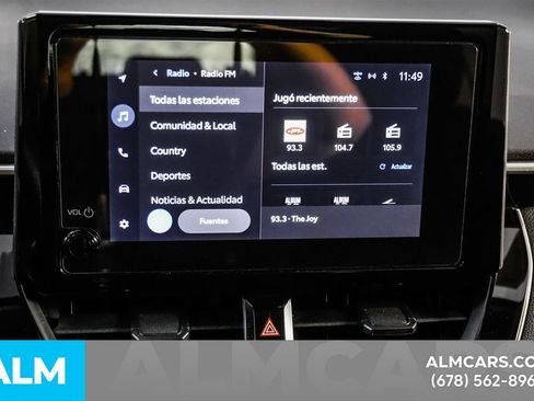 Used 2025 Toyota Corolla LE FWD image 34