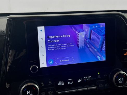 Certified 2023 Toyota Highlander L image 13