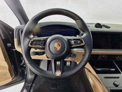 Certified 2026 Porsche Cayenne S AWD/4WD image 15