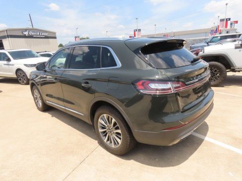 Used 2022 Lincoln Nautilus FWD w/ Premium Package image 15