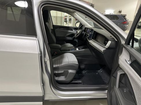 New 2026 Volkswagen Tiguan S FWD image 36