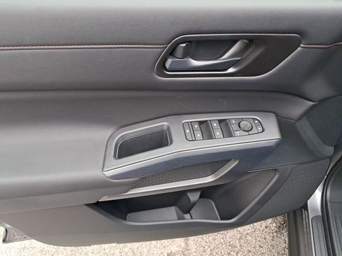 New 2025 Nissan Pathfinder Rock Creek image 11