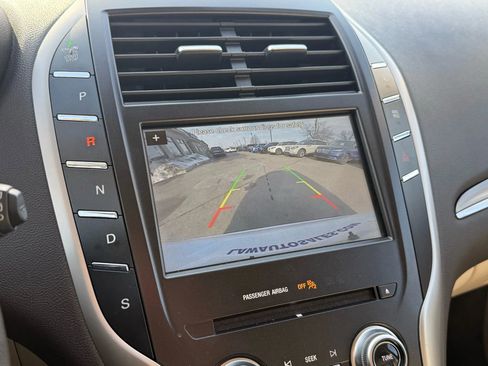 Used 2019 Lincoln MKC Premiere image 23