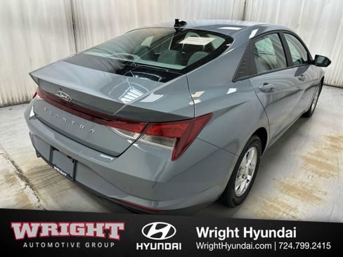 Certified 2023 Hyundai Elantra SE w/ Cargo Package image 6