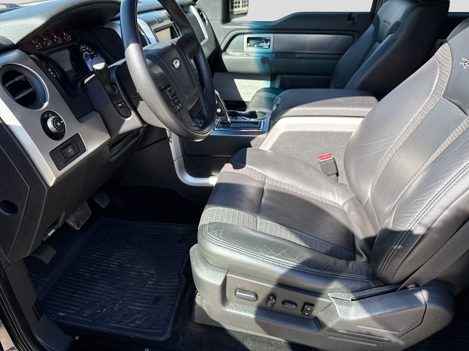 Used 2014 Ford F150 Raptor w/ SVT Exterior Graphics Package AWD/4WD image 16